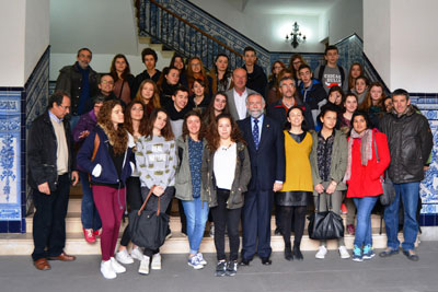 Recepción en la puerta noble del Ayuntamiento a los alumnos franceses de Lavaur