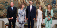 Los Reyes presiden la cena con las autoridades baleares