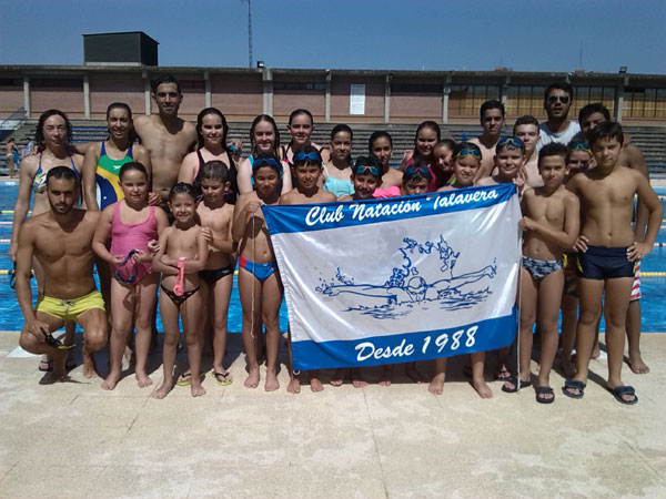 Comienzan los cursos de verano del Club de Natación Talavera