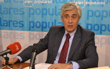 Burgos: “El PP está más fuerte y unido que nunca en torno Rajoy y a Cospedal”