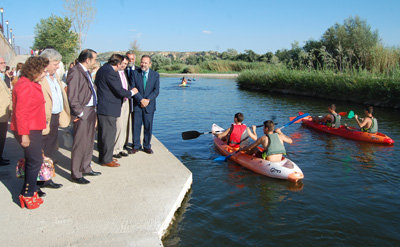 Labrador visita las obras de acondicionamiento y mejora ambiental de la ribera del Tajo en Talavera