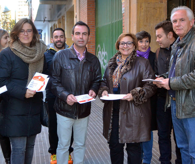 Campaña puerta a puerta del PSOE talaverano