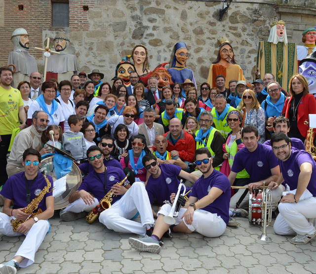 Peregrinos fieles a la Virgen del Prado