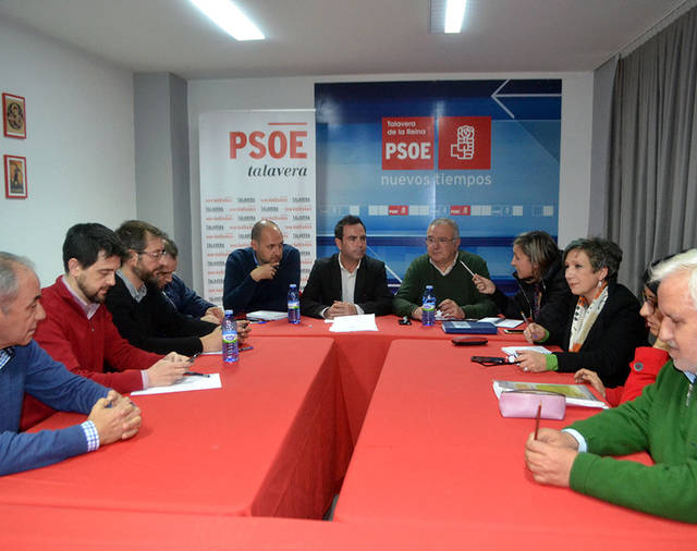 PSOE, dos acciones para crear 350 empleos 