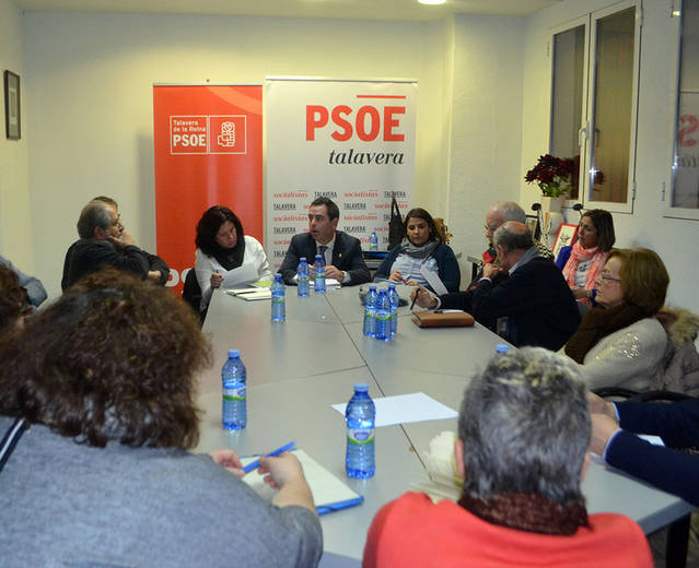 El PSOE inicia las reuniones con los vecinos