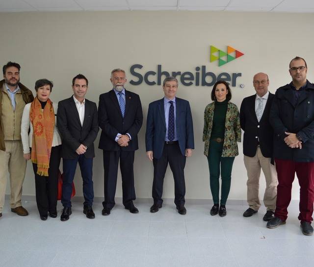 La corporación municipal visita Schreiber Foods