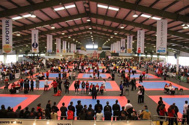 El benjamín de 7 años Carlos Francisco Casado, doble Campeón del Mundo de Artes Marciales