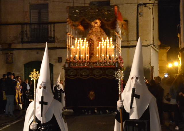 Cristo de la Salud y Regantes ensalzan un emotivo Martes Santo