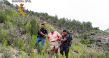 La Guardia Civil rescata a dos excursionistas perdidos en un paraje agreste de difícil acceso