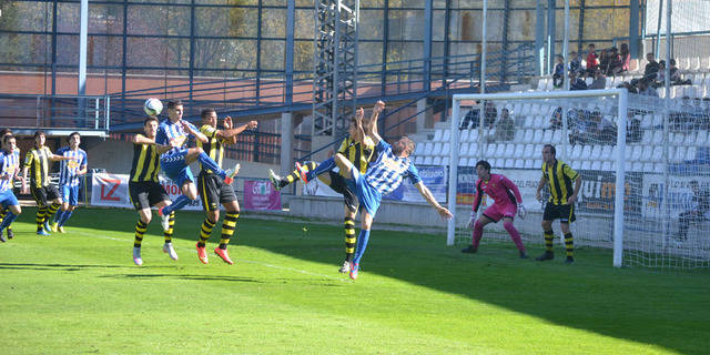 El CF Talavera no puede con el Portugalete