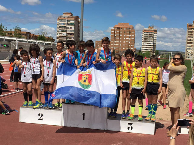 21 medallas para el UDAT en el provincial