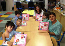 Los niños ingresados en el Hospital de Talavera celebran el Día Internacional de la Discapacidad con un cuento