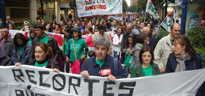 Multitudinaria protesta en la región contra la LOMCE y los recortes en educación