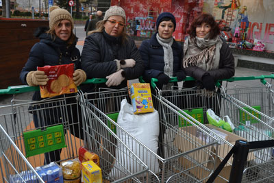 La Voz Televisión comienza su emisión en los aledaños de El Corte Inglés con marcado carácter solidario