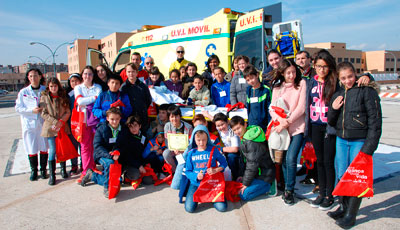 Alumnos del colegio Nuestra Señora del Prado conocen de cerca el Hospital