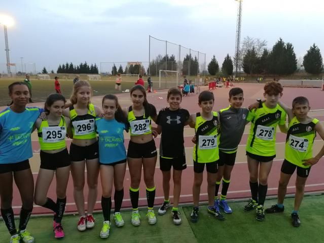 Los relevos Sub14 de UDAT, campeones regionales en Azuqueca