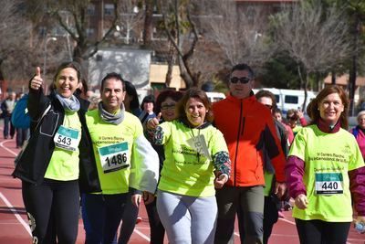 Alrededor de un millar de personas participan en la IV Carrera de la Mujer