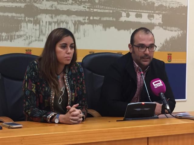 Montaña Palacios y Jonatan Bermejo durante la rueda de presa