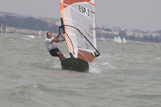 Alfosnos Tertre durante el Campeonato de España de de Fórmula Windsurfing 