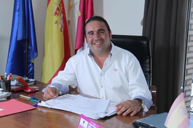 Inocencio Gil, alcalde de Pepino