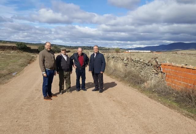 La Junta invierte 2,9 millones de euros para mejorar 100 kilómetros de caminos rurales de Talavera y comarca