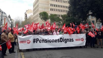 Miles de pensionistas reivindican en CLM 'pensiones dignas'