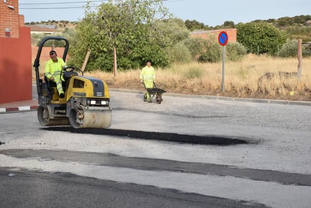 Reparan varias calles de Gamonal