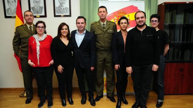 Las Fuerzas Armadas premian a la talaverana Sofía García, del colegio Maristas