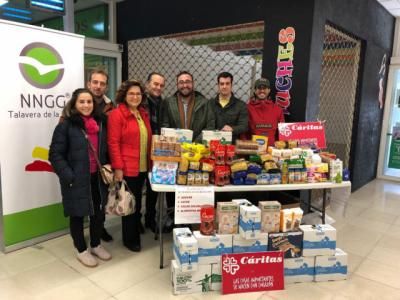 NNGG Talavera de la Reina entrega 1700 kg de alimentos a Cáritas