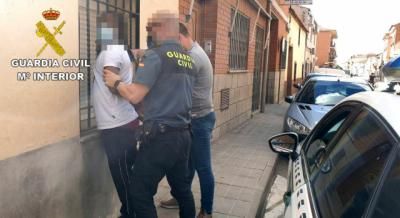 Cuatro detenidos por el robo con violencia en un estanco