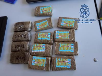 Detenido en Talavera con 1,3 kilos de hachís que ocultaba en su taquilla