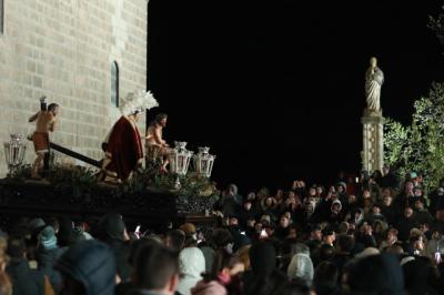 Miércoles Santo en Toledo: calvario y miradas al cielo