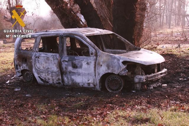 Asaltan y agreden con violencia a un taxista talaverano y después queman su coche