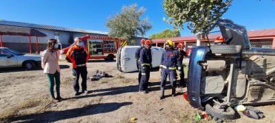 Los Bomberos se especializan en accidentes de vehículos híbridos y eléctricos