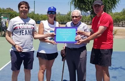 Bene Tapetado ya tiene una pista de tenis con su nombre