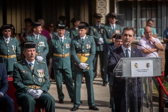 12-0 | Afecto y admiración a la Guardia Civil