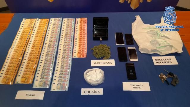 TALAVERA | Pillan a dos traficantes in fraganti cuando realizaban un 'pase' de cocaína