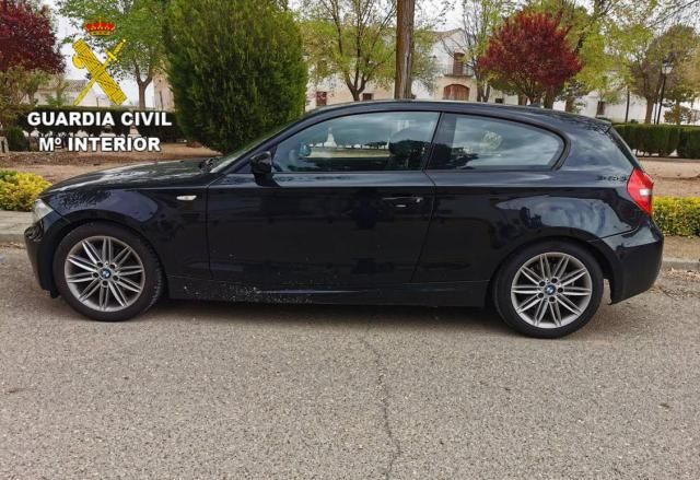 EN UN PUEBLO DE TOLEDO | Detenido por robar un coche, darse a la fuga... y conducir sin carnet