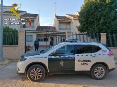 Detenido por saltarse la orden de alejamiento y agredir a su pareja