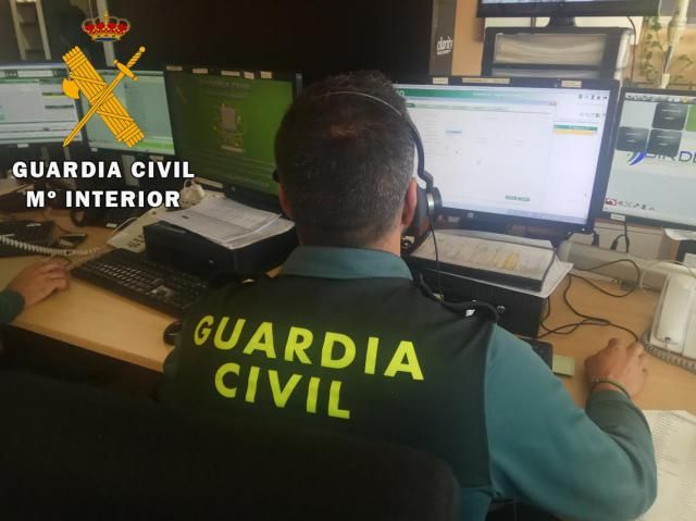 Detenida por hacer 68 llamadas falsas a teléfonos de la Guardia Civil para perjudicar a una vecina