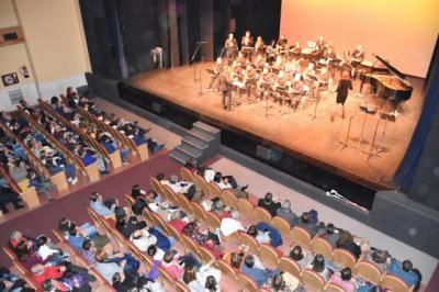 La &#8216;Eusebio Rubalcaba&#8217; llena de m&#250;sica el Palenque en el Concierto de Navidad