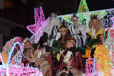 La cabalgata de Reyes pone fin en Torrijos a una Navidad muy participativa