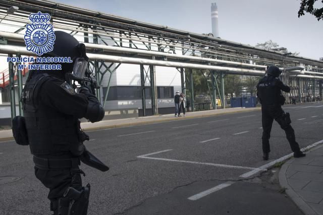 Simulacro policial 'de película' en un polígono industrial de CLM