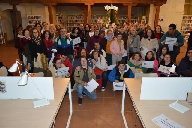 Entrega de diplomas ‘Feliz Diversidad’ en la Biblioteca Niveiro-Alfar El Carmen