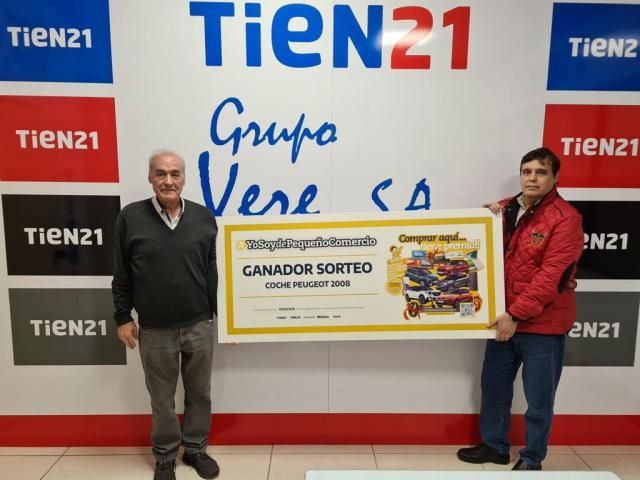 TIEN 21 | El Grupo Vere 85 regala un coche en una de sus tiendas