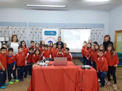 El Colegio Clemente Palencia recibe la visita de la biznieta de Sorolla