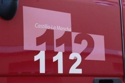 Guardia Civil y bomberos trabajan en el rescate de un varón inconsciente en una cueva de Guadalajara