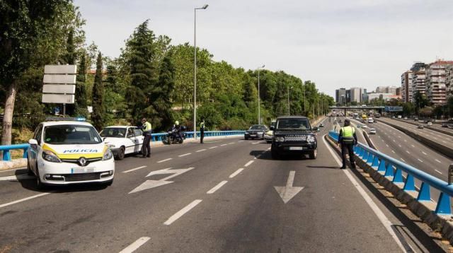 Agentes Policía Municipal de Madrid en un control policial | Archivo | Foto: Joaquin Corchero - Europa Press