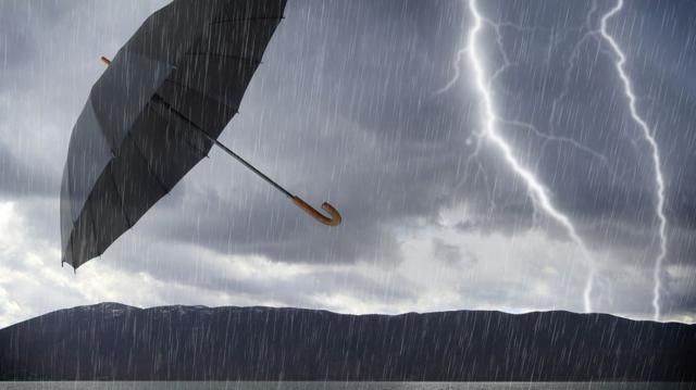 El viento y la lluvia provocan incidentes en Talavera