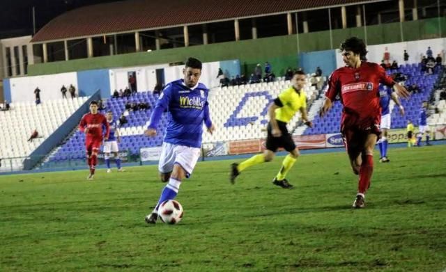 Derrota con autogol en un accidentado cruce del charco